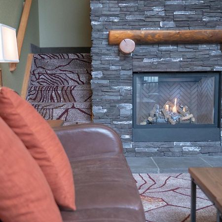 Banff Caribou Lodge And Spa Экстерьер фото